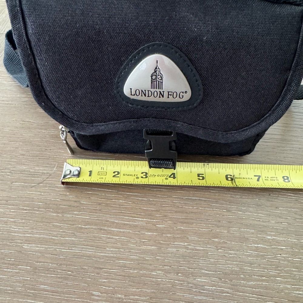London Fog Black Camera Bag Sleek - Picture 6 of 8